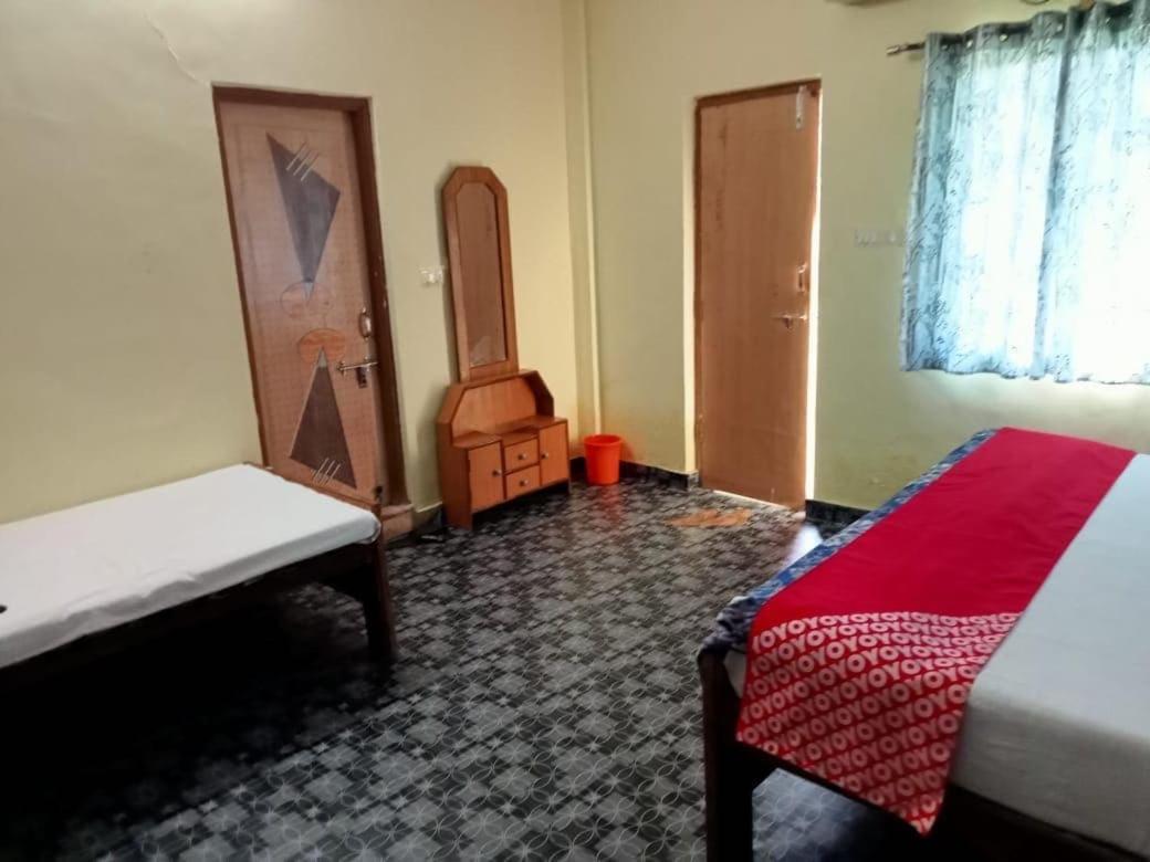 Oyo Flagship Tadoba Tiger Resort Mohurli Bagian luar foto